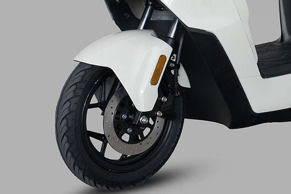 Xe điện Honda 'phiên bản PCX': Thiết kế sang, giá chỉ từ 30 triệu đồng, chạy tới 120 km/lần sạc