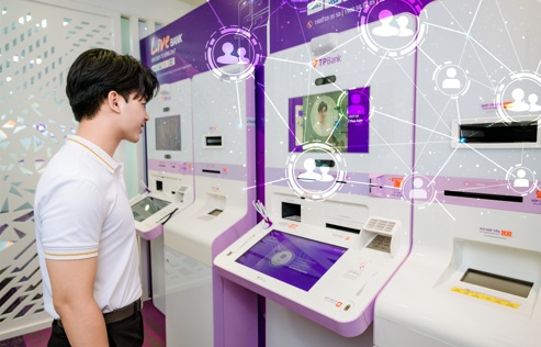 TPBank (TPB) lựa chọn số hóa đúng xu thế và hiện thực hóa khát vọng E-Vietnam