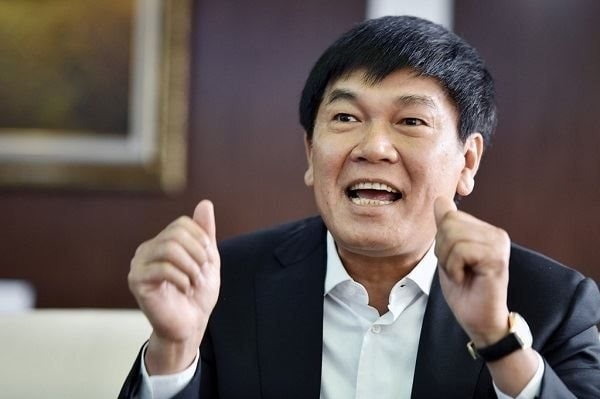 Khối ngoại vừa bán ròng 273 triệu cổ phiếu HPG, bất chấp tiềm năng tăng giá vẫn sáng