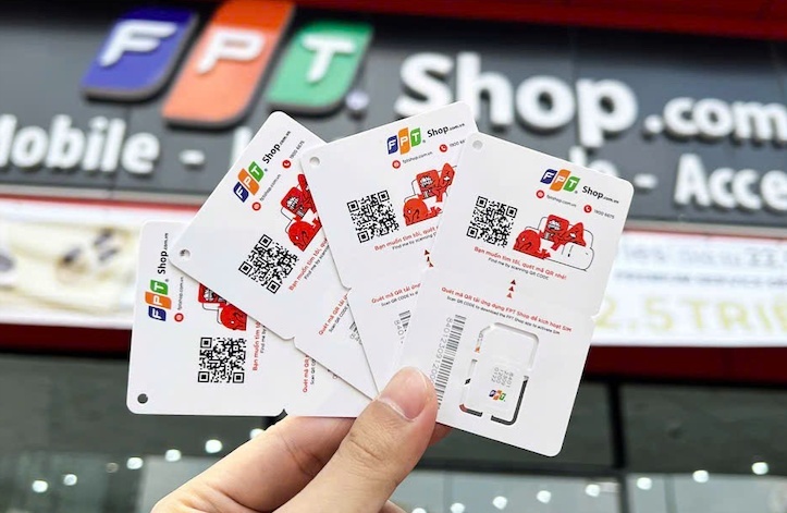 FPT Shop tung ưu đãi kép cho khách hàng mua máy kèm SIM từ mạng di động FPT
