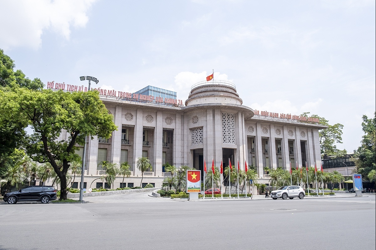 NHNN hút ròng hơn 2.000 tỷ đồng