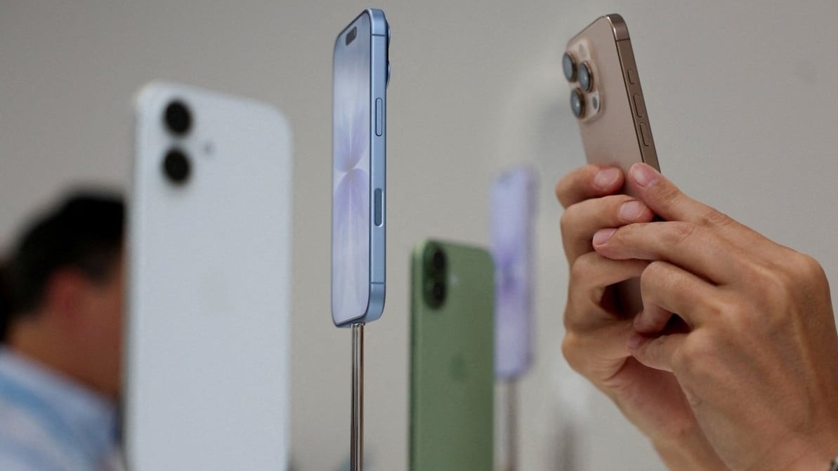 iPhone 17 'gây bão' tại thị trường smartphone lớn nhất thế giới, còn một ẩn số vẫn đang chờ 'lên sóng'