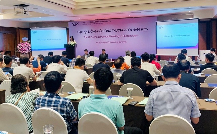 Một cổ phiếu CTCK vừa được khối ngoại mua ròng 620 tỷ đồng ngay tại đỉnh lịch sử