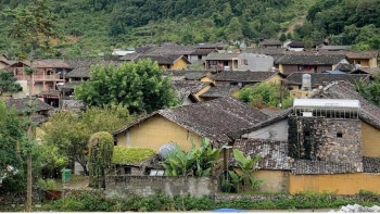 Lô Lô Chải bị tố ‘chặt chém’, chính quyền Tuyên Quang vào cuộc hỏa tốc