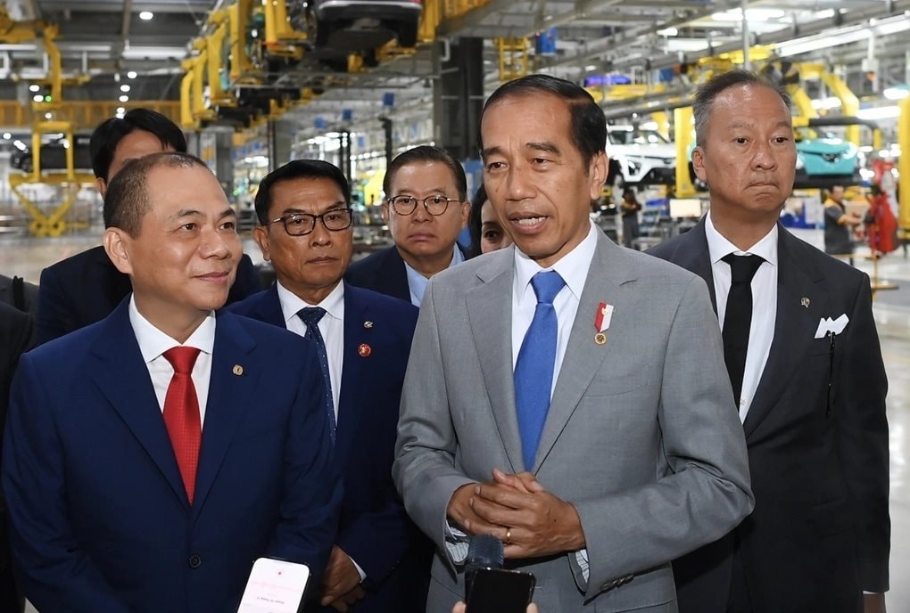 Hãng xe của tỷ phú Phạm Nhật Vượng quyết ra chiêu 'táo bạo' tại nơi là 'con gà chọi của phương Đông', ưu đãi lớn