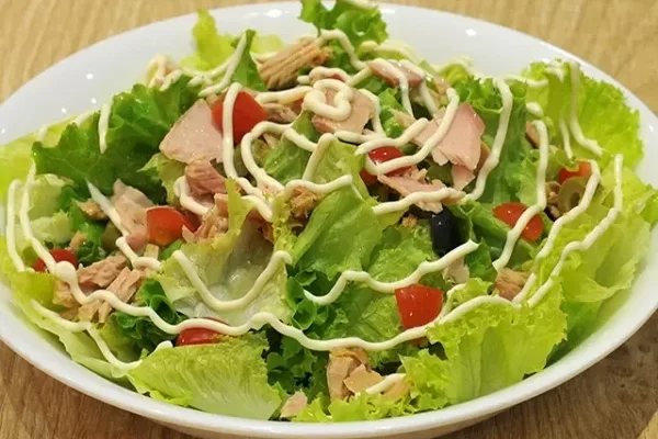 Người Việt ăn hàng ngày không ngờ loại rau 'rẻ bèo', bán đầy chợ lọt top 10 bổ dưỡng bậc nhất thế giới