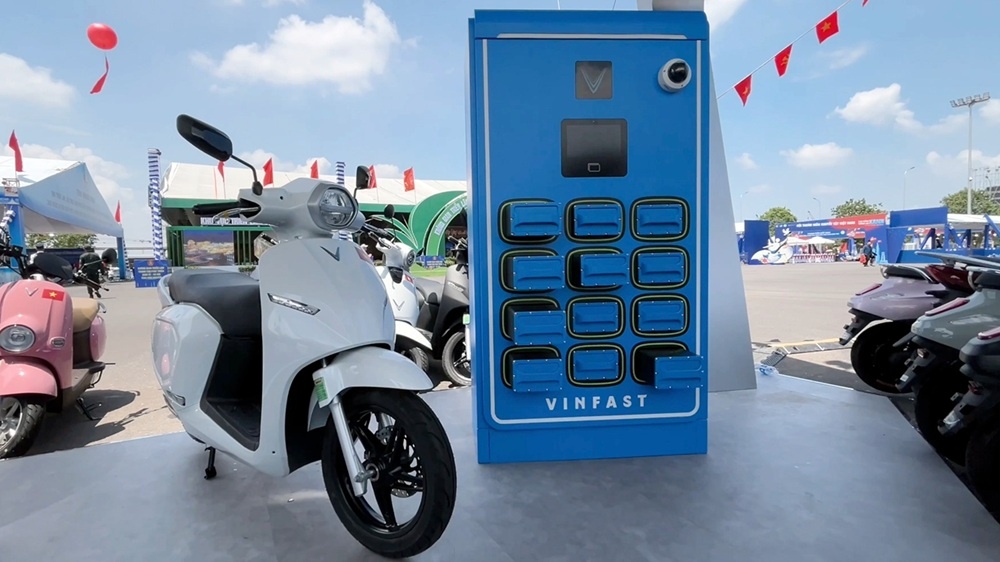 VinFast dẫn đầu, hàng loạt doanh nghiệp lao vào cuộc đua trạm đổi pin