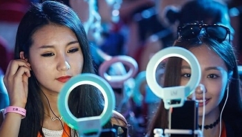 Đề xuất xác thực danh tính người bán hàng livestream