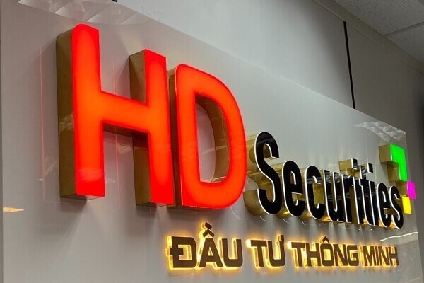 Chứng khoán HD muốn góp gần 1.500 tỷ lập công ty sàn giao dịch tiền số, cổ phiếu HDB tăng cận trần