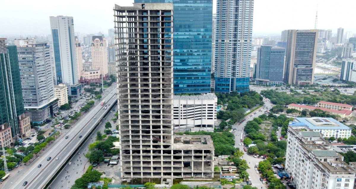 Khởi tố 3 cựu lãnh đạo Tổng Công ty Xi măng Việt Nam vì sai phạm tại dự án tháp nghìn tỷ đắp chiếu giữa Hà Nội