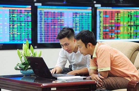 Công ty đại chúng phải có vốn điều lệ tối thiểu 30 tỷ đồng