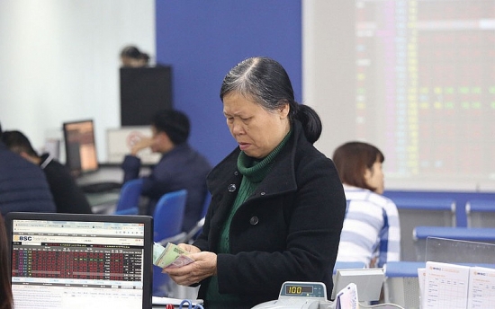 Lịch sử TTCK trước và sau Tết giai đoạn 2001 - 2020: Nên mua hay bán ở thời điểm này?