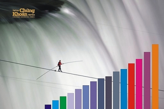 VN-Index năm 2021 sẽ xuất hiện nhiều đợt tăng giảm: Thận trọng!