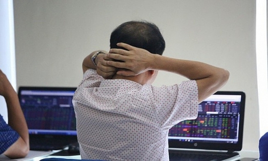 Phiên sáng 14/7/2021: VN-Index giảm gần 21 điểm, nhà đầu tư càng bắt đáy càng lỗ