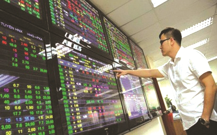 Dòng tiền cá nhân rút khỏi nhóm cổ phiếu thép và thực phẩm đồ uống tuần từ 12 - 16/7