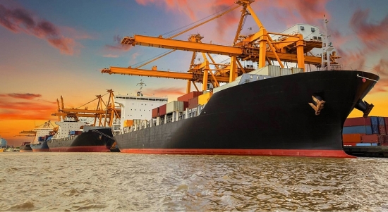 Cổ phiếu logistic và kỳ vọng giá cước vận tải biển sẽ tăng mạnh cuối năm