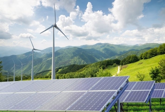 Những doanh nghiệp niêm yết nào bước chân vào “cuộc đua” năng lượng tái tạo?